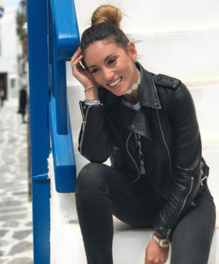 Έξαλλη η Αθηνά Οικονομάκου στην Κύπρο – Δεν την αναγνώριζε κανείς! [βίντεο]