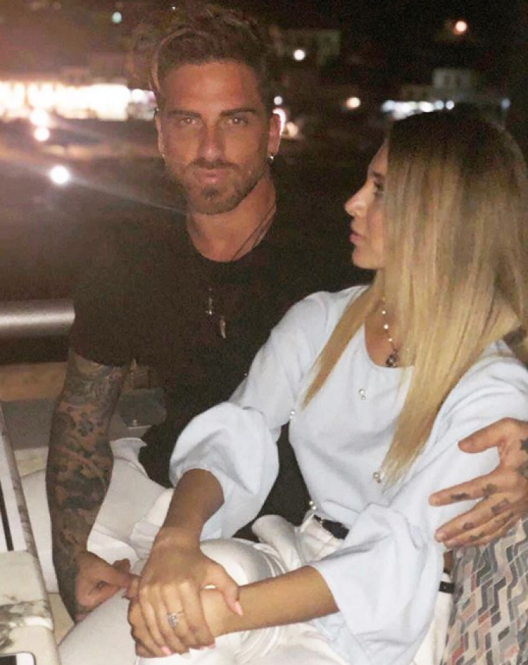 Δώρος Παναγίδης – Αθηνά Χρυσαντίδου: Κόντρα στις φήμες που τους θέλουν να έχουν χωρίσει κάνουν διακοπές στην Κύπρο μαζί! [βίντεο]