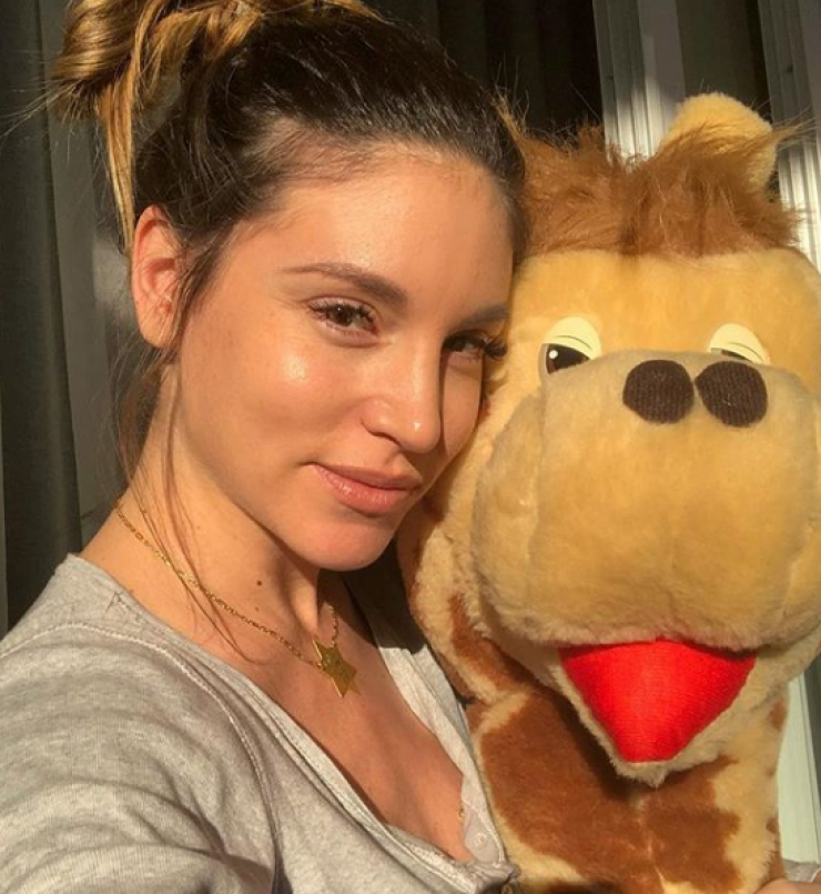 Δείτε τη σιλουέτα της Αθηνάς Οικονομάκου δύο εβδομάδες μετά τη γέννηση του γιου της! [βίντεο]