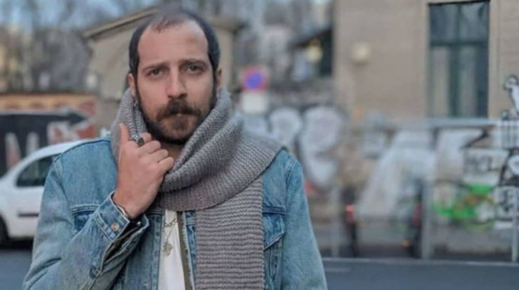 Άθως Αντωνίου: Ο γοητευτικός ηθοποιός μας συστήνει τους γονείς του! [εικόνα]