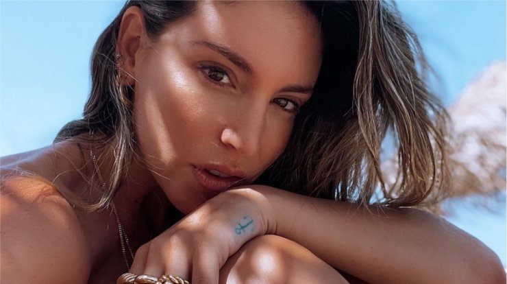 Αθηνά Οικονομάκου: Μας δείχνει πόσο έχει μεγαλώσει η κόρη της Σιέννα [βίντεο]