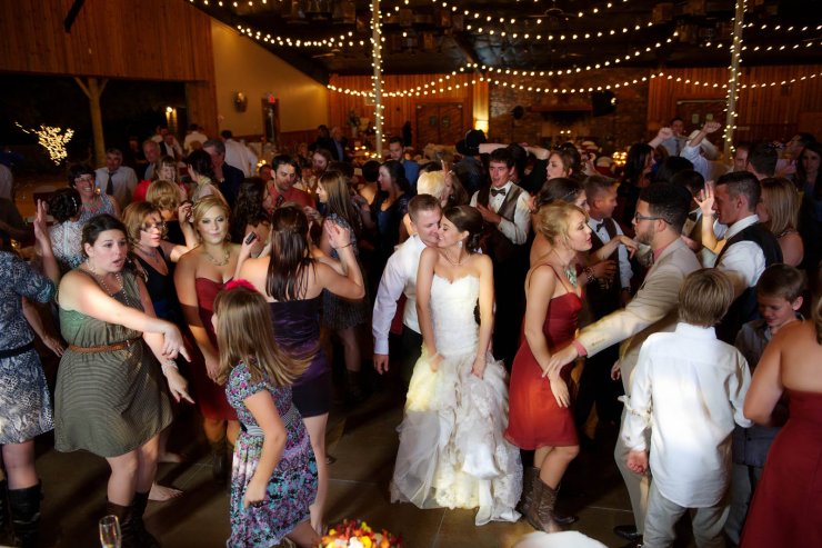 5 καλεσμένοι που δεν θέλεις να έχεις στο γάμο σου