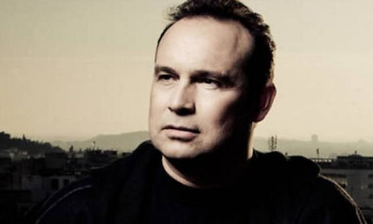 Κώστας Μακεδόνας: «Ντρεπόμουν να ζητήσω μεγάλο μεροκάματο και οι φίλοι γελούσαν μαζί μου»