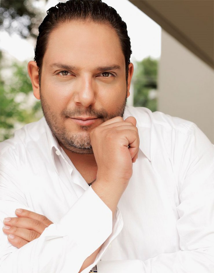 Στέλιος Διονυσίου: Καταγγέλλει Κύπρια τραγουδίστρια ότι του πήρε τραγούδι μέσα από τα χέρια του