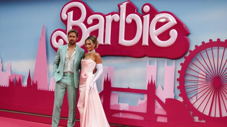 Πετύχαμε στο pink carpet τον Κύπριο ηθοποιό στην "Barbie" στην πρεμιέρα της ταινίας