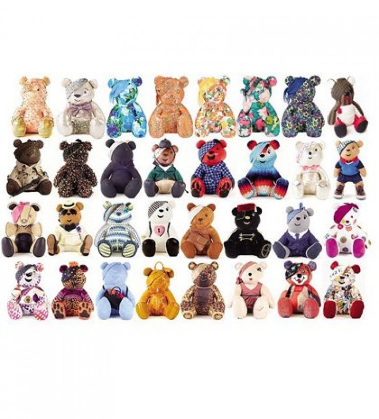 Διάσημοι σχεδιαστές μεταμορφώνουν τα λούτρινα αρκουδάκια