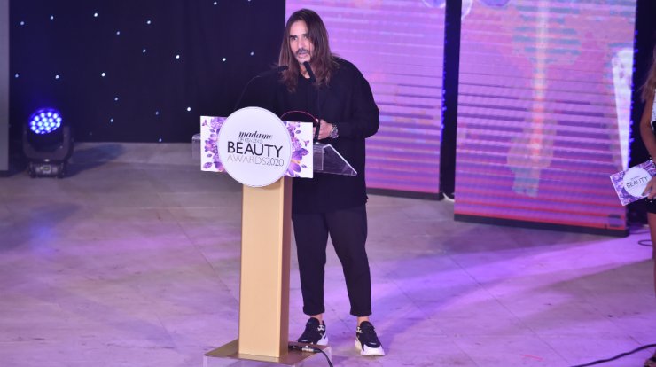 Αυτός είναι ο best hairstylist στα 2α βραβεία "Beauty Awards 2020"