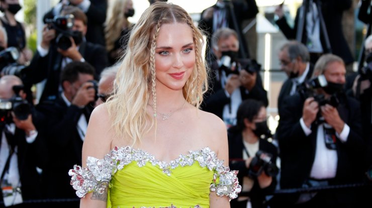 H Chiara Ferragni σου προτείνει την ιδανική πλεξούδα για το σαββατοκύριακο