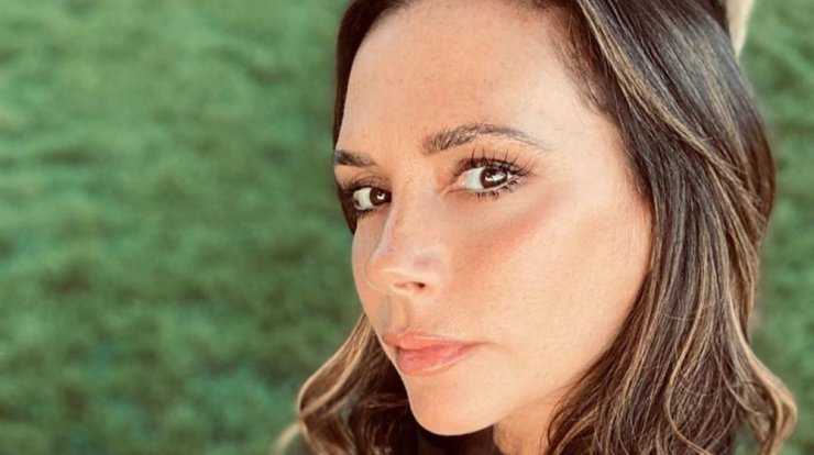 Victoria Beckham: To μυστικό της για φωτεινό βλέμμα