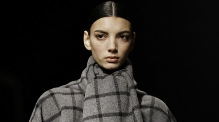 Φρύδια: Όλες οι νέες τεχνικές και συμβουλές από την ειδικό