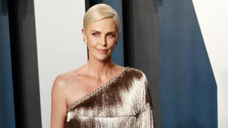 Charlize Theron: Η αλλαγή που έκανε στα μαλλιά και κανείς δεν περίμενε