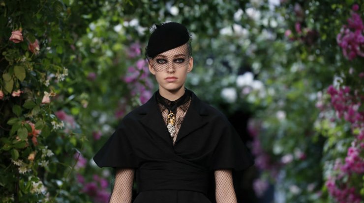 7 εναλλακτικοί τρόποι για να ενσωματώσεις την μαύρη σκιά στο make up look σου