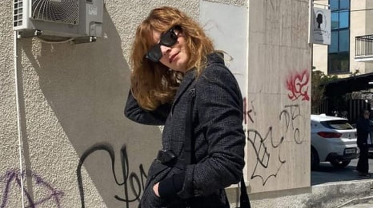 Ιωάννα Μωυσέως: Ο ορός που χρησιμοποιεί με υαλουρονικό οξύ