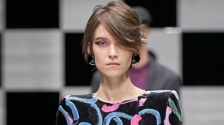 Το ροζ στα μάτια είναι τάση και η Βαρβάρα Νικολακάκη σε βοηθάει να την υιοθετήσεις