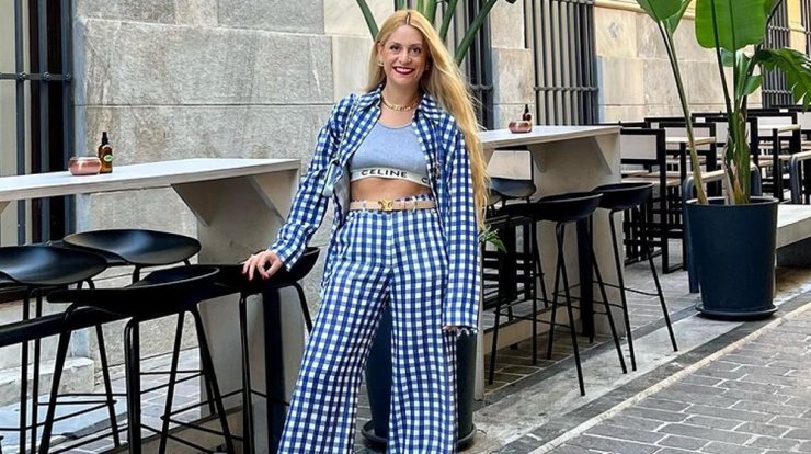 Matchy-matchy κραγιόν με outfit: Κάν’το όπως η Έλενα Αποστόλου