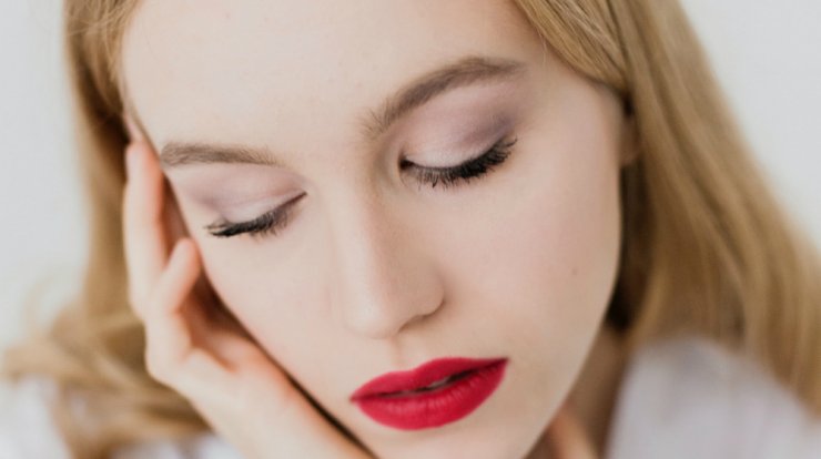 Madame Figaro Beauty Awards 2020: Ψηφίστε τα καλύτερα προϊόντα για το μακιγιάζ των χειλιών