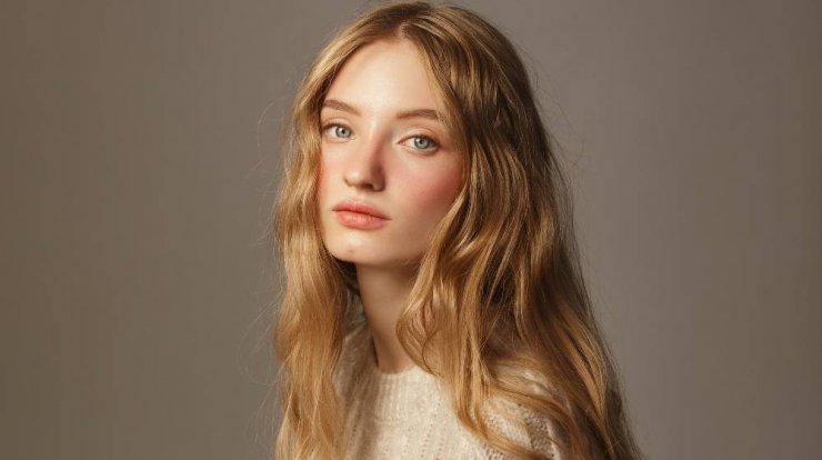 Bροχερές ημέρες: 5 χτενίσματα ιδανικά για τις εξόδους σου