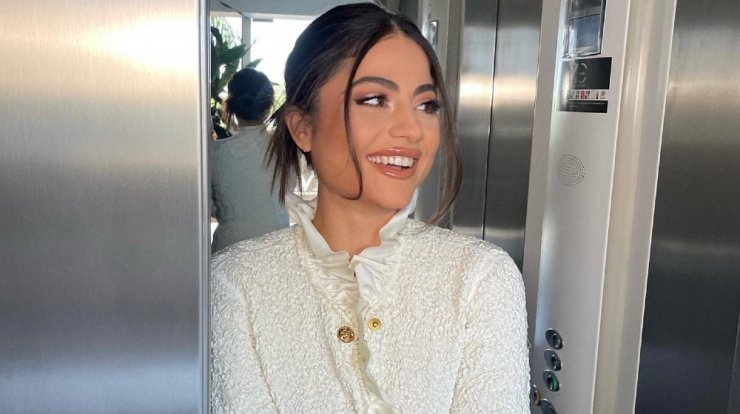 Η Άντρεα Ιωάννου δίνει inspo για το φθινοπωρινό μακιγιάζ