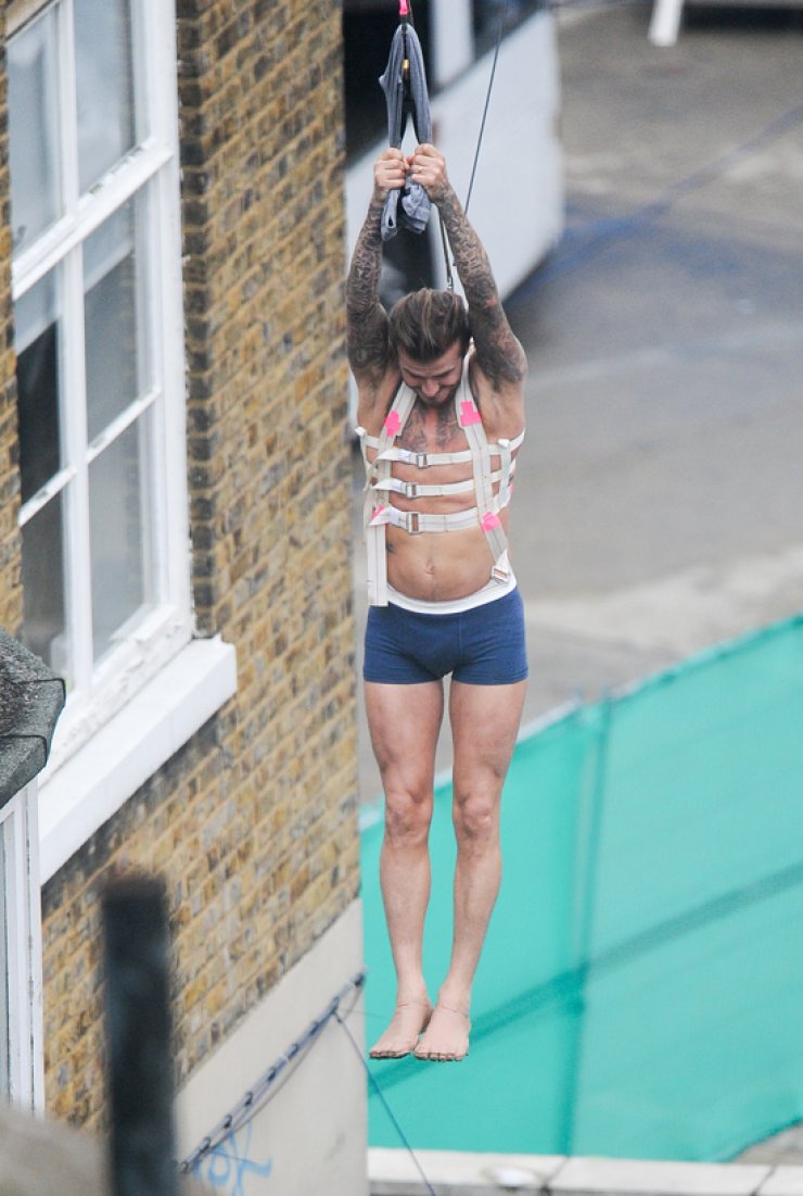 ‘’Έδεσαν’’ τον David Beckham!!!