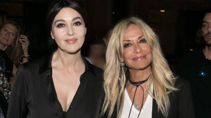 Άννα Βίσση – Monica Bellucci: Ποζάρουν σαν κολλητές πιασμένες χέρι – χέρι! [εικόνες]