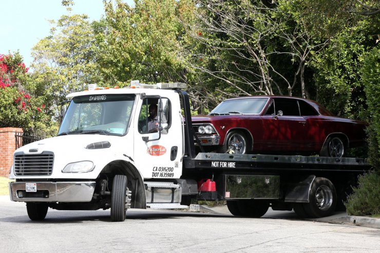 ‘’Σήκωσαν’’ το αυτοκίνητο διάσημου ηθοποιού!