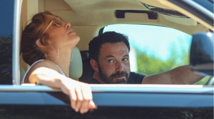 Ενοχλημένη και αναστατωμένη η Jennifer Lopez μετά τις δηλώσεις του Ben Affleck για την πρώην σύζυγό του 