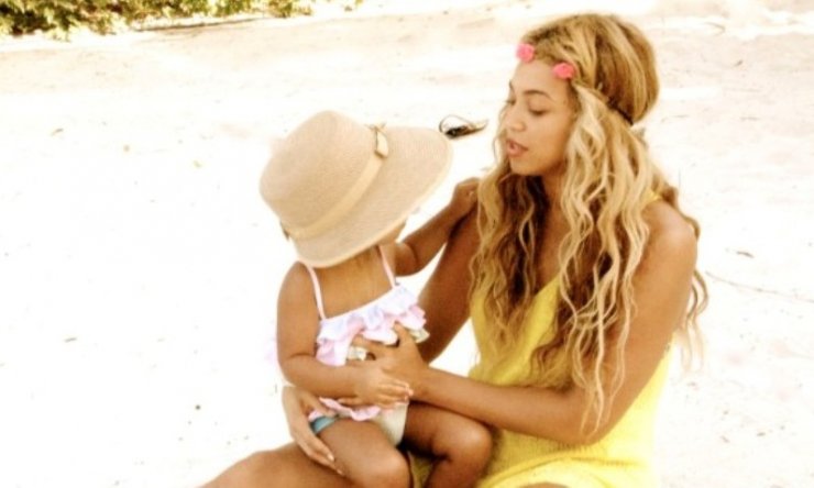 Beyoncé: Φωτογραφίες από τις διακοπές με την κόρη της 