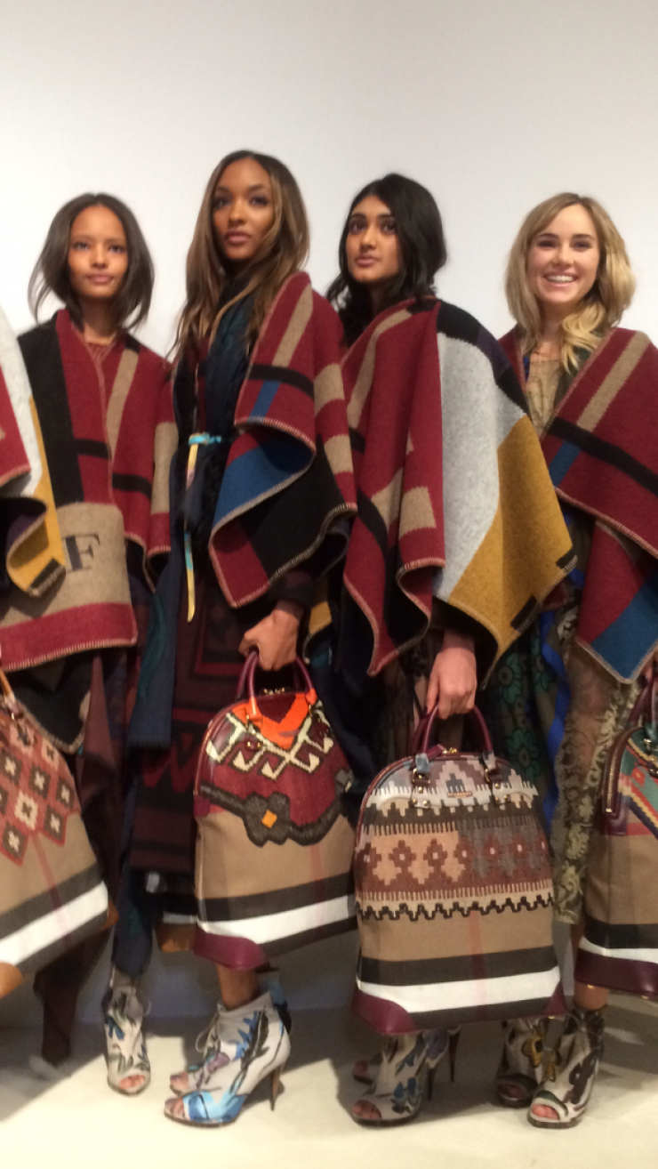 Ποιοι βρέθηκαν στο fashion show της Burberry στο LFW [εικόνες]