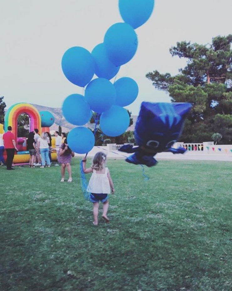 Το πάρτι υπερπαραγωγή για τα τρίτα γενέθλια της κόρης γνωστής παρουσιάστριας [εικόνες]