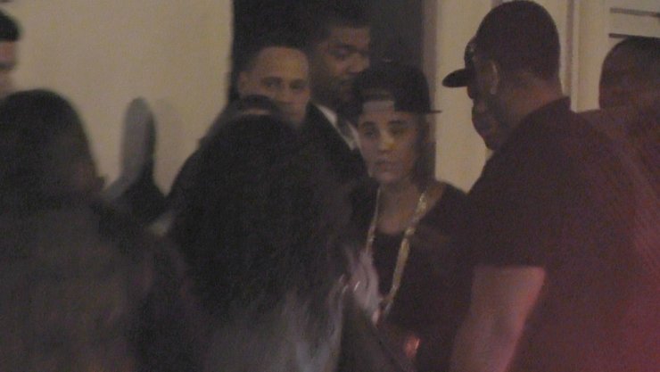Συνεχίζει τα…ποτά και τα ξενύχτια ο Bieber 