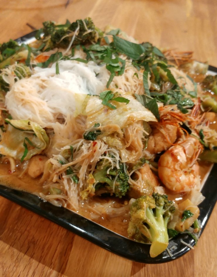 Κοτόπουλο με noodles