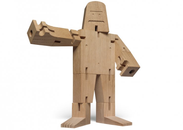 Ο μεγαλοπόδαρος σε ξύλο!