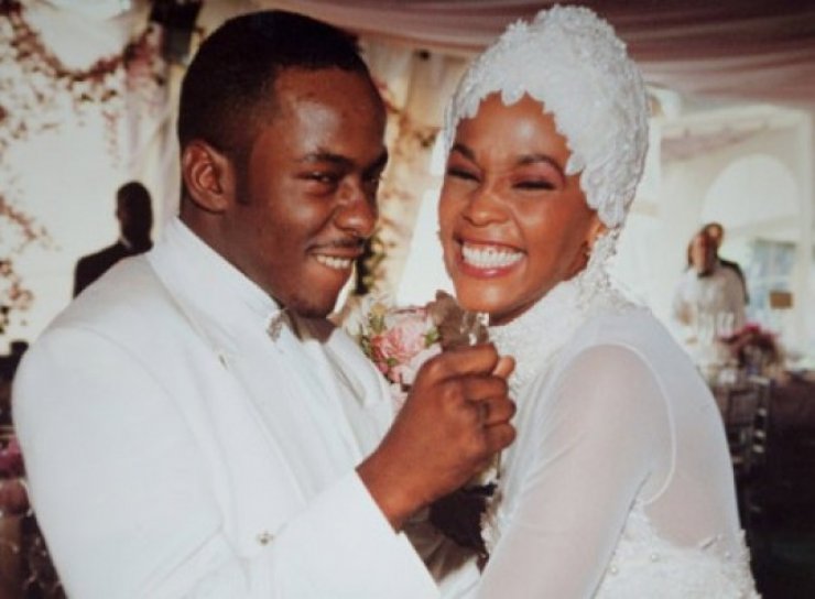 Το σπάνιο video από τον γάμο της Whitney Houston και του Bobby Brown το 1992!