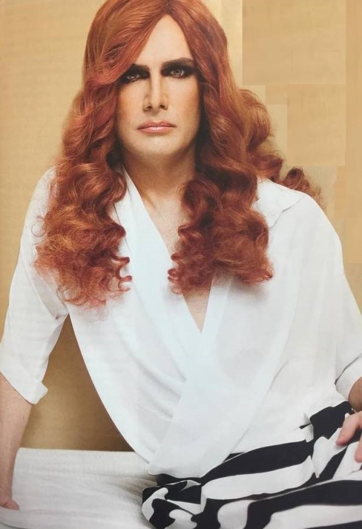 Ο Παναγιώτης Μπουγιούρης μεταμορφώνεται σε τραβεστί [εικόνες]