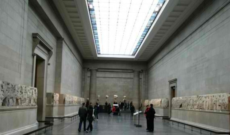 Αυτοί είναι οι μαθητές που ύψωσαν ελληνική σημαία στο Βρετανικό Μουσείο