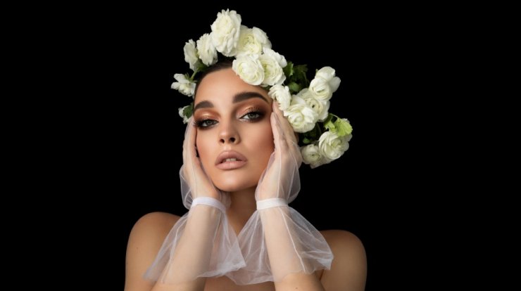 Νεκτάρια Ζορλάκκη: Mας δίνει inspo για το ιδανικό νυφικό μακιγιάζ