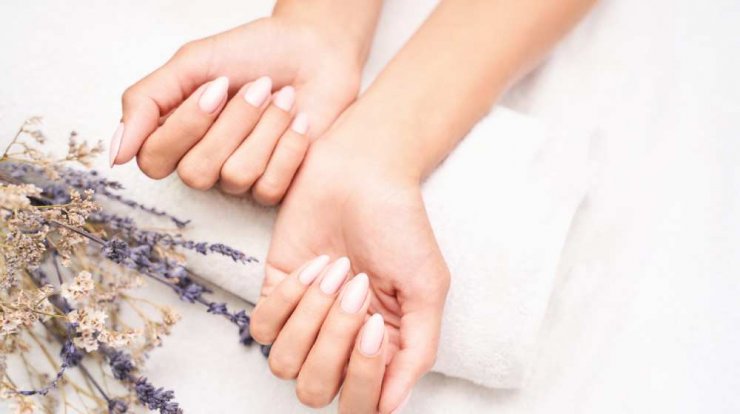 Παντρεύεσαι; 4+1 ιδεές για το μανικιούρ σου