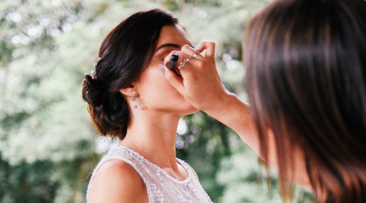 Τα tips που πρέπει να λάβεις υπόψη πριν καταλήξεις στο νυφικό μακιγιάζ!