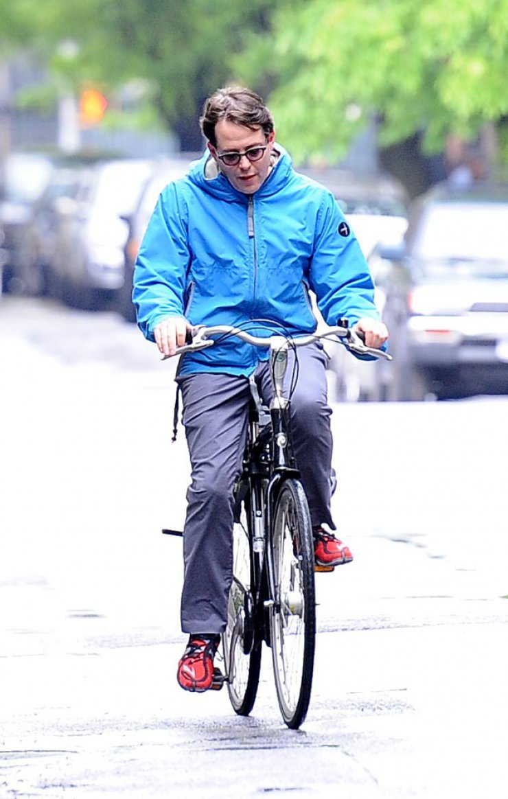 Ποιος διάσημος ηθοποιός λατρεύει το ποδήλατο;  