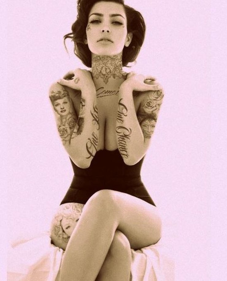 Η Κιμ και τα τατουάζ της