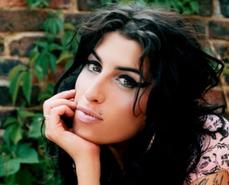 Amy Winehouse: Τι έδειξε η δεύτερη ιατροδικαστική εξέταση