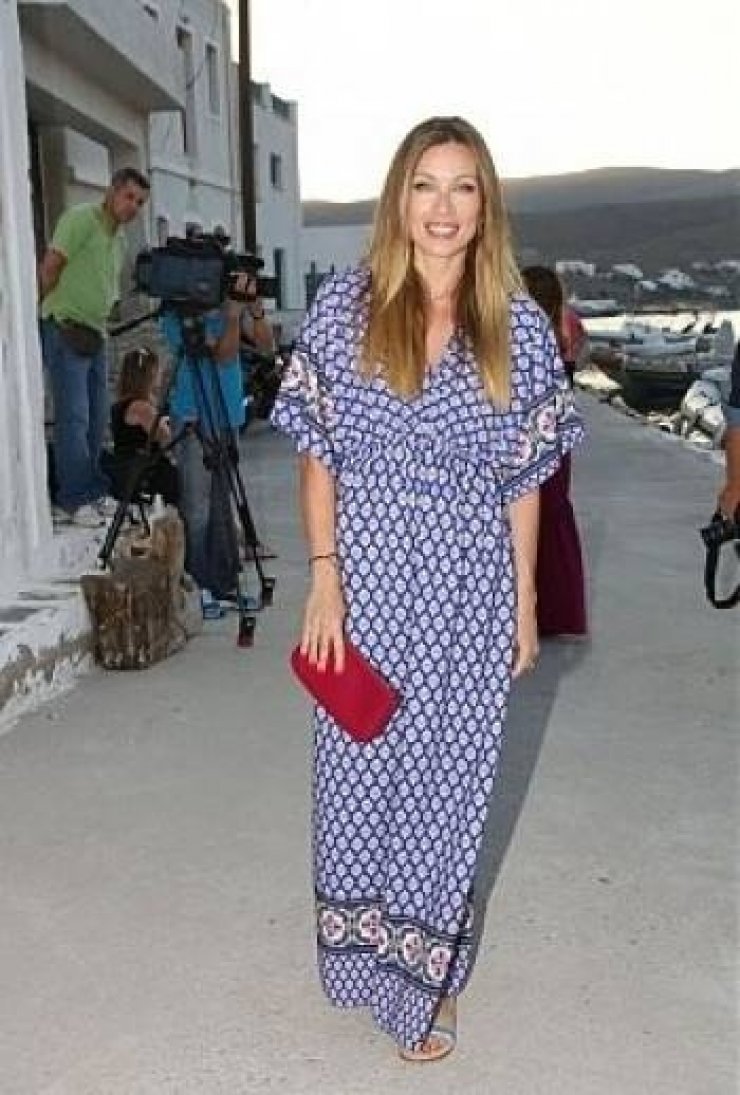  Χρουσαλά: «Το φόρεμα που φόρεσα στον γάμο της Δέσποινας κόστιζε...»