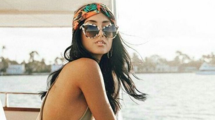 Beach style: 7 χτενίσματα ιδανικά για την παραλία