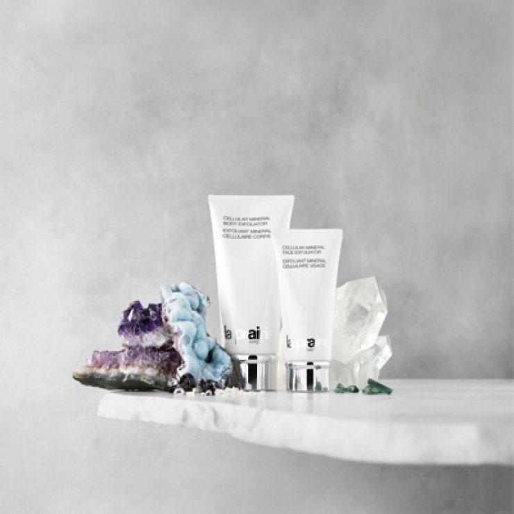 Βιώστε την πολυτέλεια στο βαθύ καθαρισμό της επιδερμίδας σας