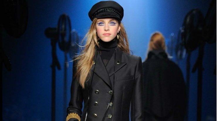 To captain’s look εμπνέει τις εμφανίσεις μας