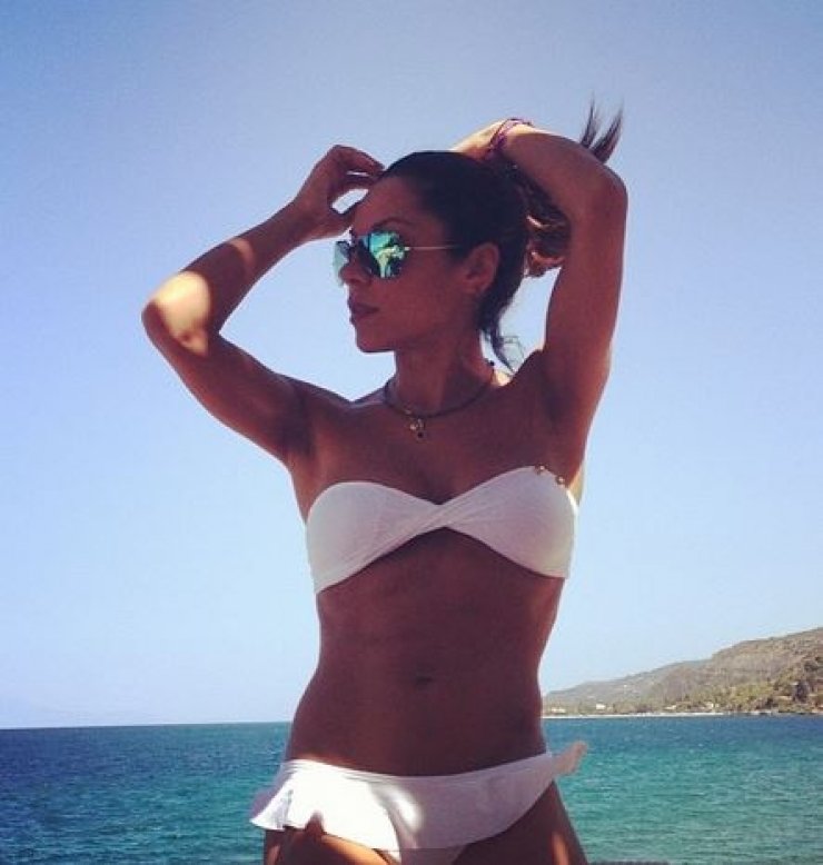  Μαριάντα Πιερίδη: Συνεχίζει τις sexy εμφανίσεις στις παραλίες