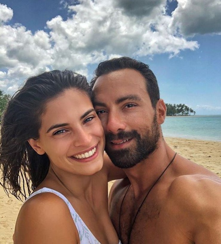 Σάκης Τανιμανίδης – Χριστίνα Μπόμπα: Όλες οι νέες λεπτομέρειες που μάθαμε για το γάμο τους