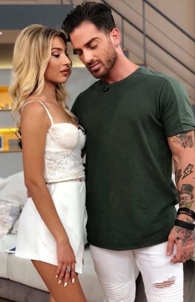 Δώρος Παναγίδης: Το τατουάζ που έκανε για την Αθηνά! [βίντεο]