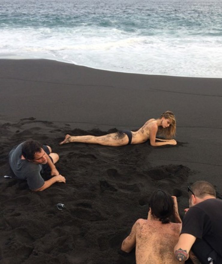 Γδύθηκε η Cara Delevigne! [εικόνες]