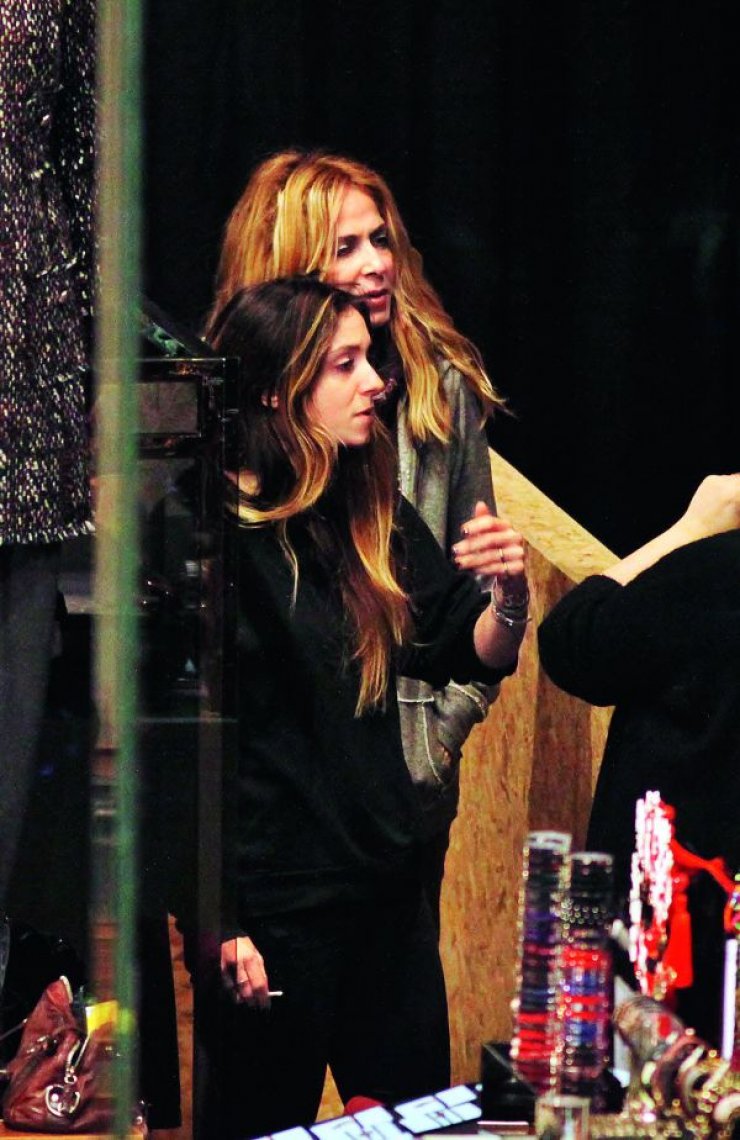 Ά. Βίσση- Σ. Καρβέλα: Πού τις εντόπισε ο φωτογραφικός φακός;